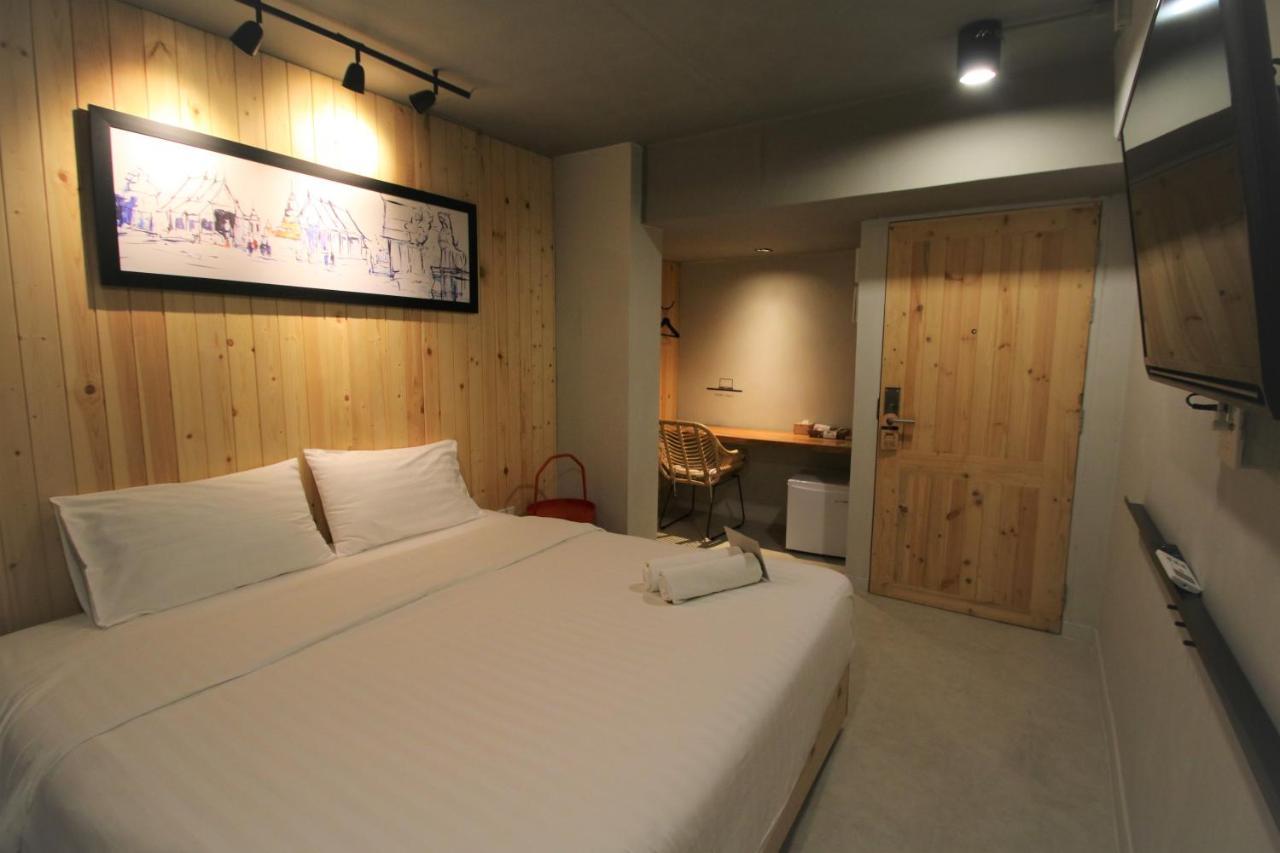 P24 at Kaset Hotel Bangkok Bagian luar foto