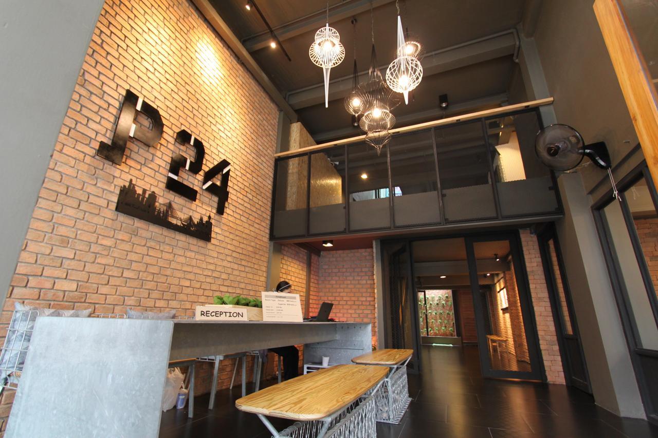 P24 at Kaset Hotel Bangkok Bagian luar foto